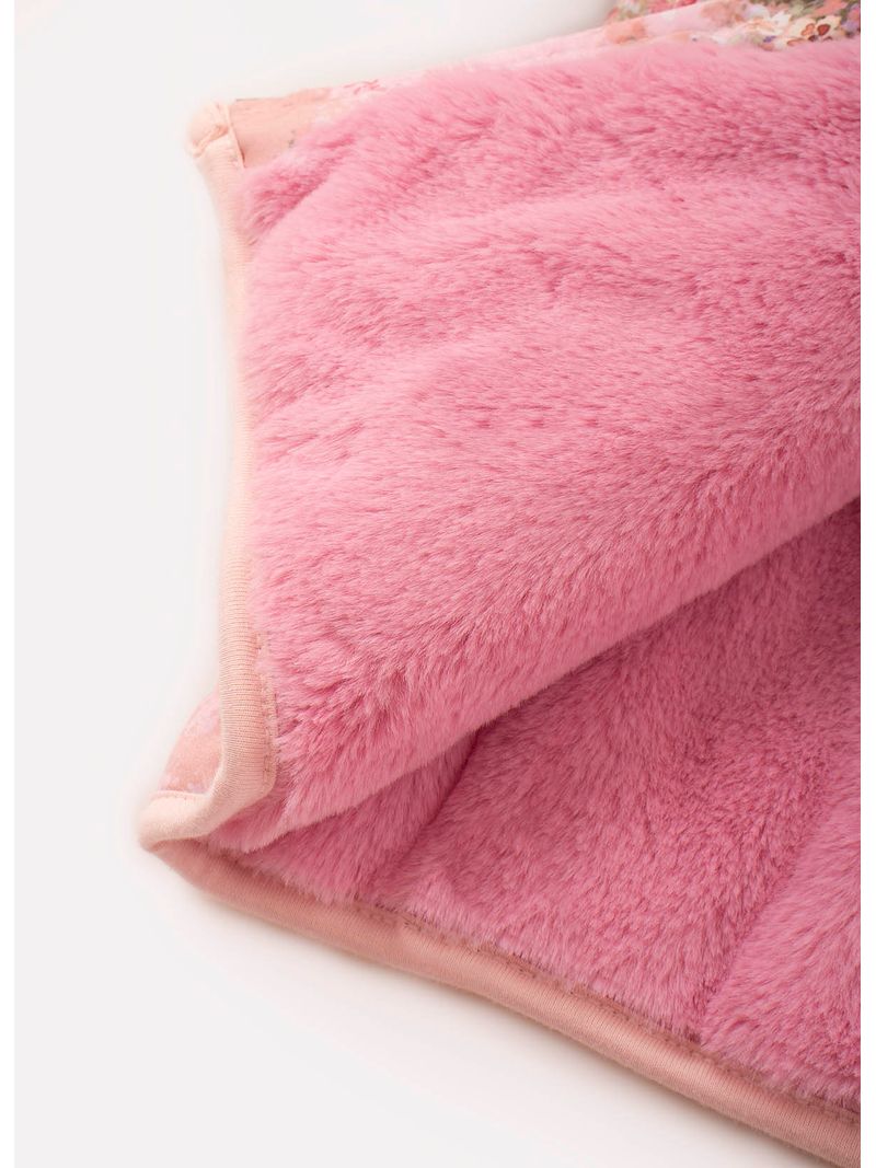 25561-1008-6-Casaco-Puffer-Forro-Pele-Cenario-Princesas