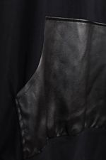 Blusa_Cotton_Canguru_e_capuz_couro
