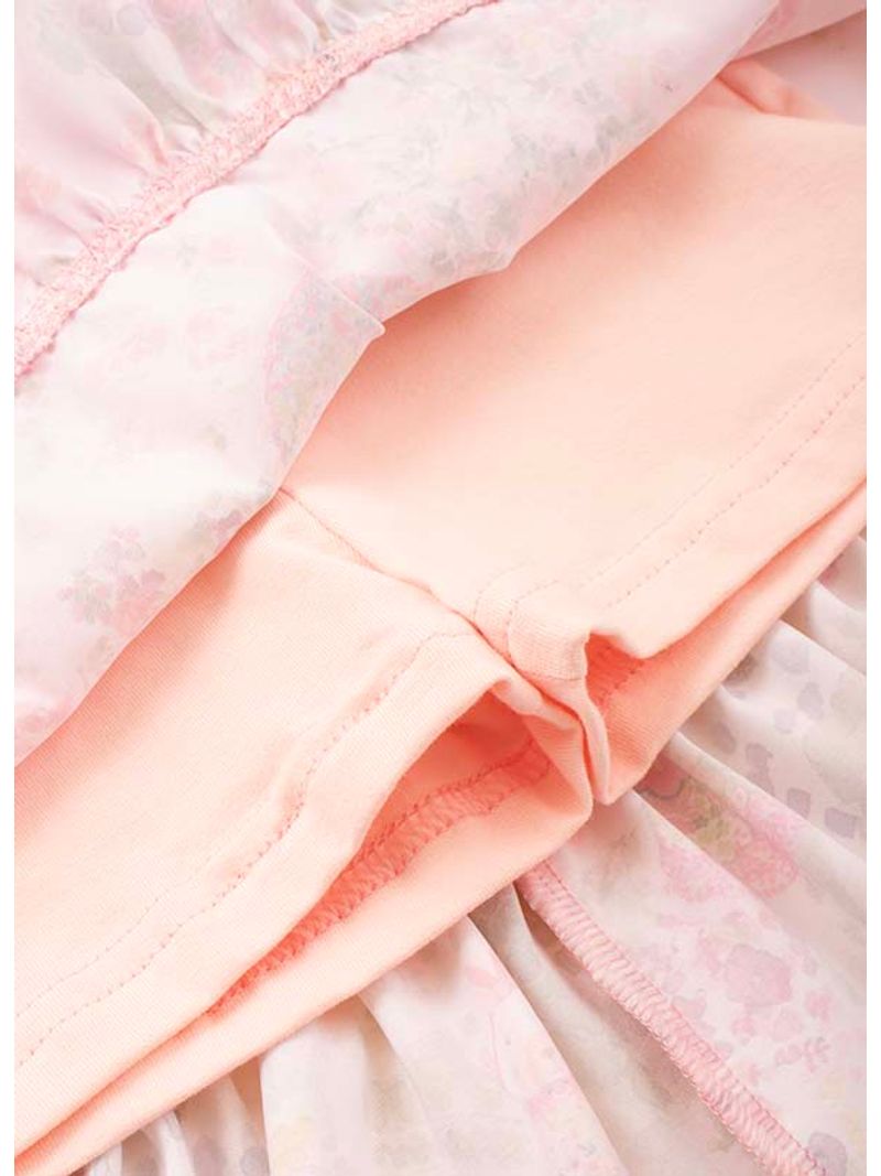 Saia_Short_Tricoline_Cenario_Jardim