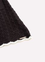 27898-001-5-Vestido-Tricot-Rendado-Bordado-Decote