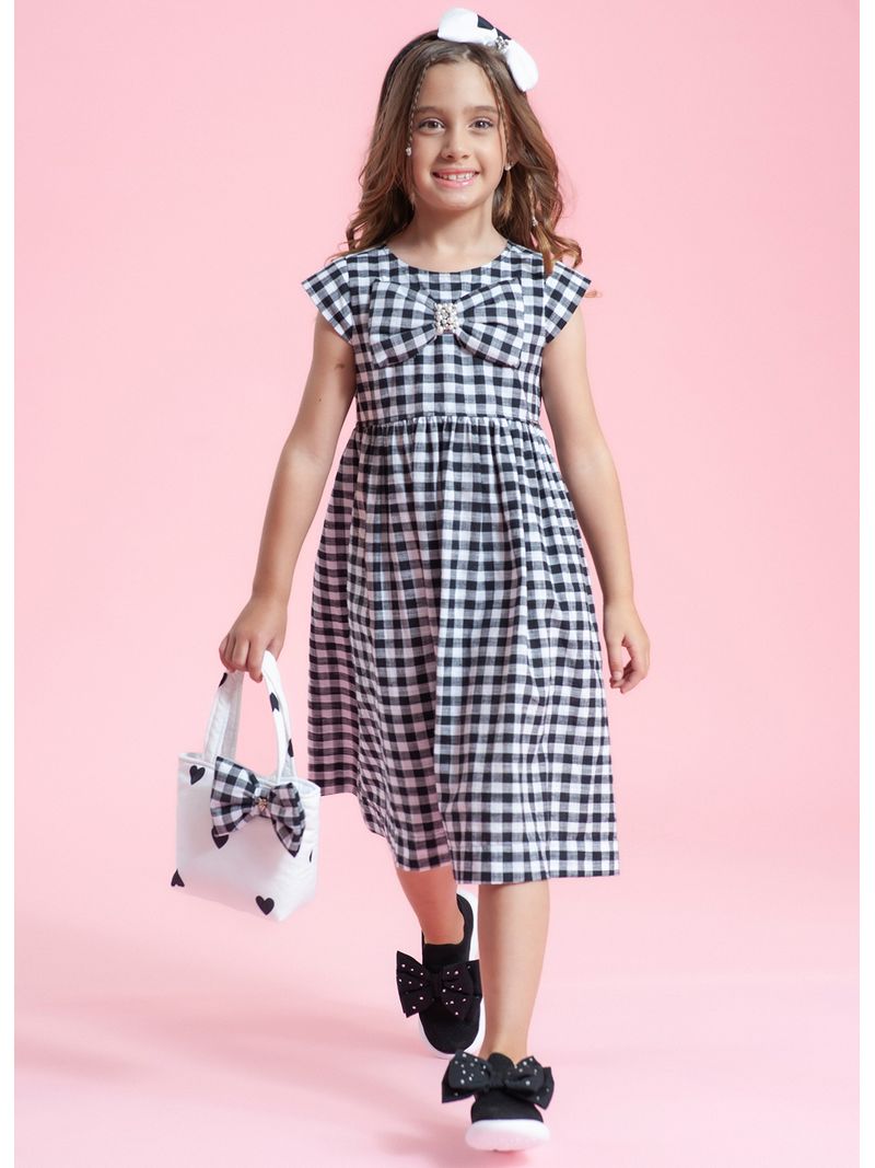 27810-179-1-Vestido-Algodao-Xadrez-Maxi-Laco-Bordado